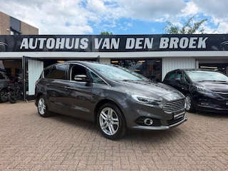 Ford S-MAX 1.5 Titanium 7Pers|Xenon|Navi|Cruise|Camera|Carplay|Clima|Trekhaak|Stoelverw|Elek Pakket|Nw Apk