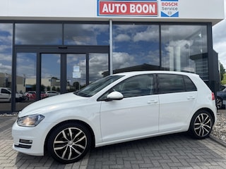 Volkswagen Golf 1.2TSi 110PK HIGHLINE : APPCARPl./NAVI/P-CAM/2xPDC /KUIPZETELS/CLIMA/S&S/MEDIA/BTA/P-GLAS/DAB - 2 EIG./NL AUTO/KM = NAP