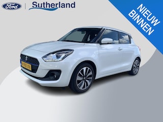 Suzuki Swift 1.2 Stijl Smart Hybrid | Trekhaak | Stoelverwarming | Climate Control | Camera | Lichtmetalen Velgen | Winterset |