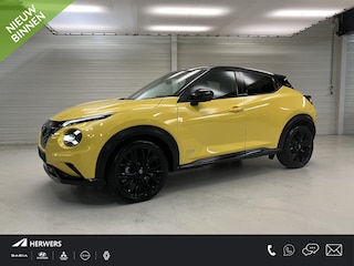 Nissan Juke 1.6 Hybrid N-Sport / Lederen Bekleding / Navigatie / Bose Personal Audio / Stoel- en Stuurverwarming / Verwarmde Voorruit / 360 Graden Camera / Adaptive Cruise Control / Dodehoek Detectie / Climate Control /