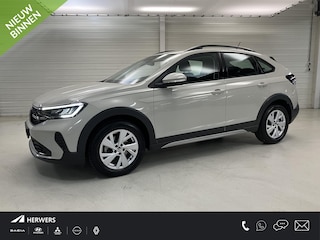 Volkswagen Taigo 1.0 TSI Life / Nederlandse Auto / Navigatie / Stoelverwarming / Camera / Parkeersensoren Voor + Achter / Adaptive Cruise Control / Airco /