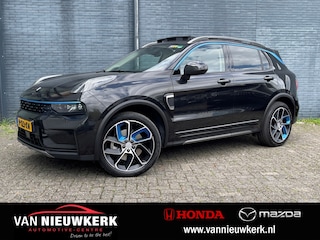 Lynk & Co 01 1.5 261pk PHEV Automaat | Panorama dak | Electrische Stoel met geheugen | Blindspot | WLTP elektrische actieradius: 69 km | Infinity Audio | Carplay |