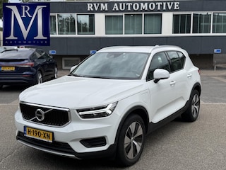 Volvo XC40 1.5 T5 Twin Engine Momentum Pro | ORIGINEEL NEDERLANDSE AUTO MET NAP | PLUG-IN HYBRIDE | PILOT ASSIST | ADAPTIVE CRUISE CONTROL | ELEKTRISCHE ACHTERKLEP | STOELVERWARMING |ALL IN  RIJKLAAR GELEVERD MET 12 MAANDEN BOVAG-GARANTIE