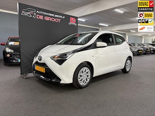 Toyota Aygo 1.0 VVT-i x-play/ NL auto/ 18.479 KM/ Achteruitrijcamera/ 5 deurs