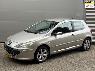 Peugeot 307 2.0-16V XS l Automaat l Climate l Rijdt & Schakelt Goed l