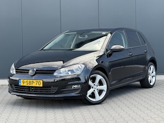 Volkswagen Golf 1.2 TSI Highline ACC - Navigatie - Stoelverwarming
