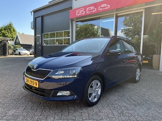 Skoda Fabia Combi 1.0 TSI Ambition Business Bluetooth, Cruise> Navi, Parkeersensoren, LM velgen.