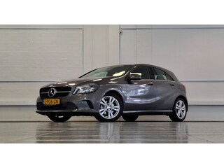 Mercedes-Benz A-klasse 180 Ambition Leer Navi Camera LED Parkeerhulp voor & achter Mooi!