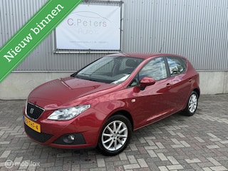 Seat Ibiza 1.4 Style 2012 / Airco / Apple Carplay / Camera / Cruisecontrol / Trekhaak / NAP