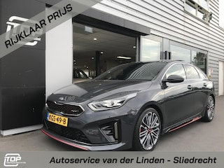 Kia ProCeed 1.6 GT Panoramadak / verwarmde voorruit 204pk