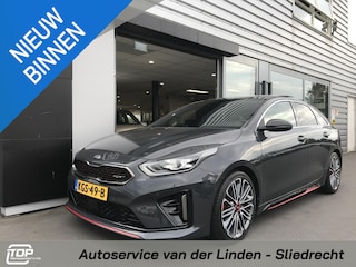 Kia ProCeed 1.6 GT Panoramadak / verwarmde voorruit 204pk