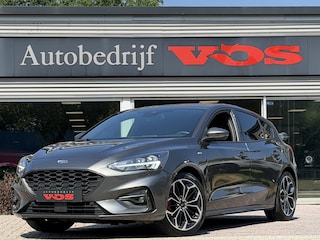 Ford Focus 1.0 EcoBoost Hybrid ST Line | Camera | CarPlay | Trekhaak | Stuurverwarming
