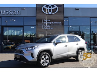 Toyota RAV4 2.5 HYBRID AWD DYNAMIC ANDROID/APPLE STOEL/VOORRUITVERW. LM-VELGEN P-SENSOREN CAMERA AD-CRUISE