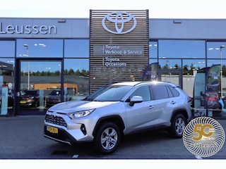 Toyota RAV4 2.5 HYBRID AWD DYNAMIC ANDROID/APPLE STOEL/VOORRUITVERW. LM-VELGEN P-SENSOREN CAMERA AD-CRUISE
