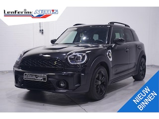 Mini Countryman Cooper SE ALL4 Classic Trim SOH 94% Apple Carplay Navi Verwarmde sportstoelen lederen bekleding Led-verlichting dakrails  PDC achter private-glas 2-zone clima-controle grootlicht-assist 17"-lmv cruise-controle private-glas Achteruitrijcamera Grootlicht assistent