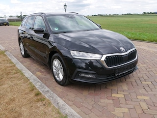 Skoda Octavia Combi 2.0 CRDTi CLEVER DSG CLIMA | LED | ** 10999 NETTO **