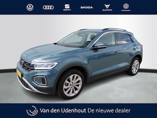 Volkswagen T-Roc 1.5 TSI Life Edition | Multimedia | Camera |