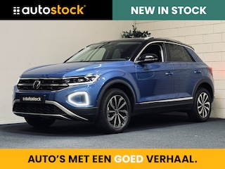 Volkswagen T-Roc 1.5 TSI DSG Style | IQ Light | Camera | Stoel/stuurverw.