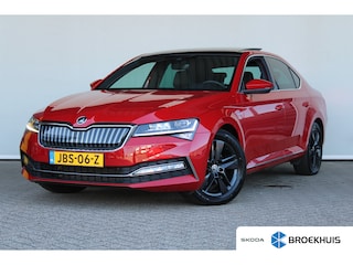 Skoda Superb 1.4 TSI iV Laurin & Klement | SOH 97%| Panoramadak | Luxe lederen bekleding | LED matrix | Verwarmde stoelen |
