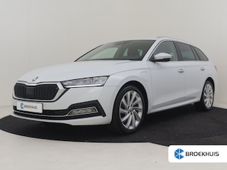 Skoda Octavia Combi 1.4 TSI iV PHEV Business edition 245PK DSG/AUTO | head-up Display | Elecktr stoelen met geheugen | App Connect | Dodehoek detectie | Keyless | Cruise control adapt | Navi | DAB | LED | 18"LMV