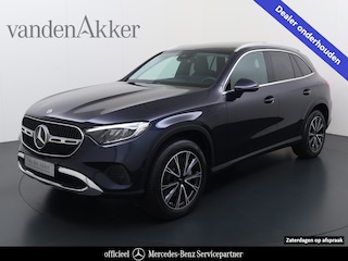 Mercedes-Benz GLC 300e 4Matic // Trekhaak // Panoramadak // 360 Camera // Distronic // GRATIS Winterbandenset // Carplay