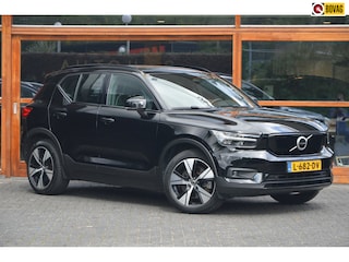 Volvo XC40 Recharge P8 AWD R-Design | 93% SOH | Adaptive Cruise | Stoel + Stuur Verwarmd | All-Seasons |