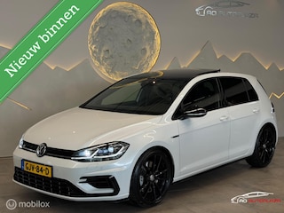 Volkswagen Golf 2.0 TSI 4Motion R Panorama/Akrapovic/Keyless
