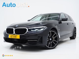 BMW 5-serie Touring 530e | Leder | Memory | Stoelventilatie | Adaptive Cruise | Camera | Sfeerlicht | Dodehoek
