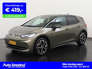 Volkswagen ID.3 Pro 59 kWh | DCC Adaptief | Panoramadak | Stuurverwarming | Zondag Open!