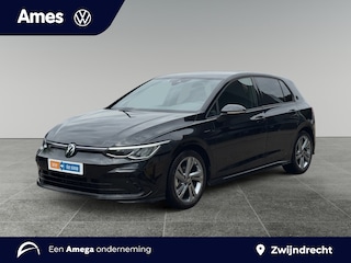 Volkswagen Golf 1.5 130pk eTSI R-Line Business Parkeersensoren voor en achter | Adaptive Cruise Control | Automarische airconditioning 'Climatronic'