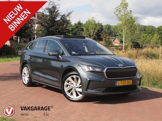 Skoda Enyaq iV 80 | Panoramadak | Camera | Sfeerverlichting | ACC | NL-Auto |