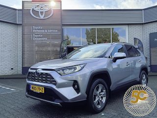 Toyota RAV4 2.5 Hybrid AWD DYNAMIC 1650KG TREKGEW STOELVERW PARK-SENSOREN NAVI CAMERA APPLE/ANDROID LM-VELGEN