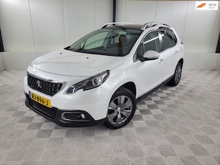 Peugeot 2008 1.2 PureTech Blue Lion, Carplay, Navigatie, Parkeersensoren, Panodak, Metalliclak