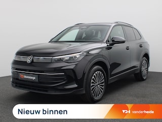 Volkswagen Tiguan 1.5 eHybrid Life Edition 204PK DSG Trekhaak, 360gr. Camera, Zwarte hemelbekleding, Keyless, Side Assist, 18" LM Velgen, Navi via Apple Carplay/Android Auto, Elektr. Achterklep