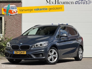 BMW 2-serie Tourer 218i Automaat Stoelverwarming Trekhaak Afneembaar