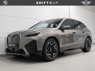 BMW iX xDrive40 Sport Laser | Soft Close