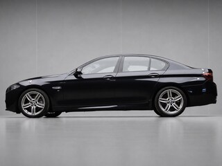 BMW 520i High Executive M-Sport (DIGITALE COCK PIT,COMFORT STOELEN,M-STUUR,CAMERA,PDC,TREKHAAK,NETTESTAAT)