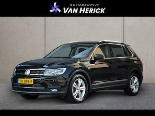Volkswagen Tiguan 1.4 TSI ACT Highline 150PK Automaat | Panoramadak | Winterpakket | ACC | Trekhaak