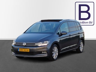 Volkswagen Touran 1.4 TSI Sound 7p / Trekhaak / Panodak / Carplay