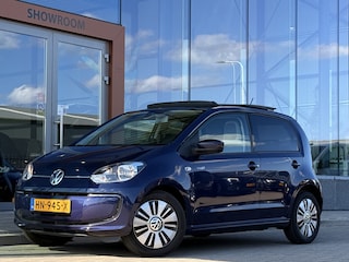 Volkswagen Up | Pano | Stoelverwarming | Voorruitverwarming | Cruise | DAB | Navi |