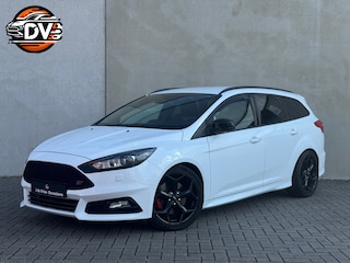 Ford Focus Wagon 2.0 ST-3 NAV STL VERW LED LMV BOMMETJE