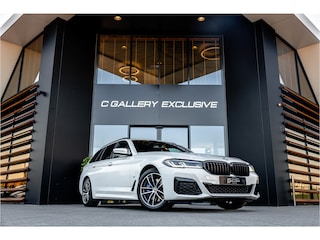 BMW 5-serie Touring 530i xDrive Business Edition Plus - Origineel NL | M Sport | Panorama | Memory | Stuurverwarming