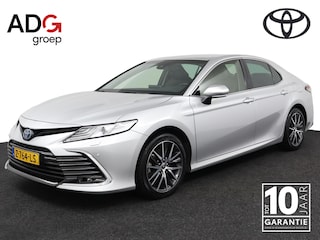 Toyota Camry 2.5 Hybrid Dynamic | Leder bekleding | Parkeer sensoren voor en achter |