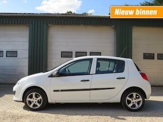 Renault Clio 1.2-16V AUTHENTIQUE