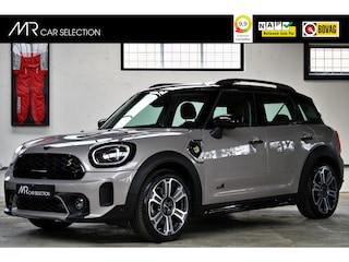 Mini Countryman 1.5 Cooper S E ALL4 Classic | Panoramadak | Leder | Memory | Harman Kardon | Camera | Adapt. cruise | NL auto |