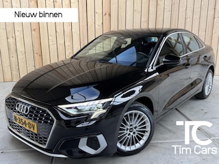 Audi A3 Limousine 30 TFSI Pro Line Automaat | Navigatiesysteem | Apple CarPlay/Android Auto | Climate control | Cruise control | Briljantzwart | Full-led | DAB ontvanger | Parkeersensoren achter