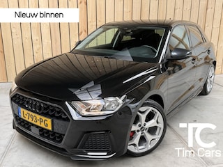 Audi A1 Sportback 25 TFSI epic Zwart optiek | Bang&olufsen Audio installatie | Getint glas | 18 inch lichtmetalen velgen | Rode remklauwen | Airconditioning | Isofix | Cruise control