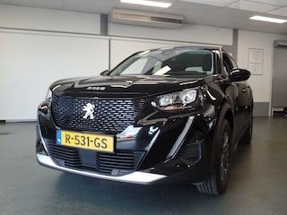 Peugeot 2008 EV Active Pack 50 kWh 136pk, SOH, 92%, Apple Carplay, Clima controle, Cruise controle, Elek ramen V/A, Pdc achter, Xenon verlichting, Lm velgen 16'', Nederlandse auto, Uniek 39.000km!! Bovag afleverpakket 695,-