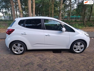 Kia Venga 1.6 CVVT X-ecutive