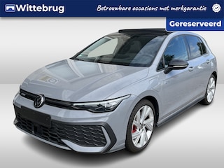 Volkswagen Golf 1.5 eHybrid GTE / FABRIEKSGARANTIE T/M 8-2030/ 272 PK/ AUTOMAAT/ PANODAK/ KEYLESS/ CRUISE/ NAVI/ APP-CONNECT/ PARK. SENSOREN/ 360 CAMERA/ HEAD-UP/ STOELVERWARMING/ CLIMATE
